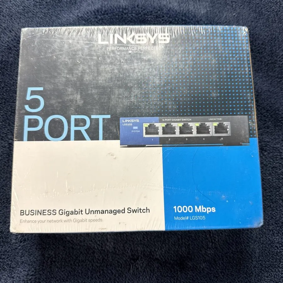 Коммутатор Linksys LGS105 5-Port Gigabit Desktop Ethernet Network Switch