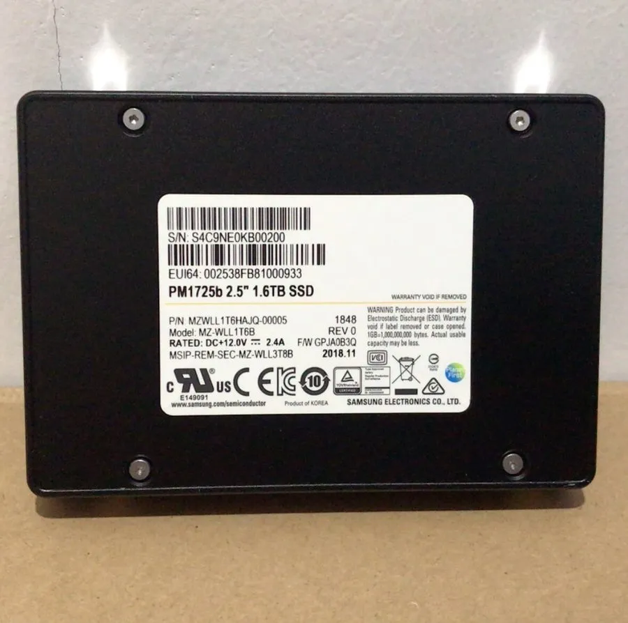 SSD-накопитель Samsung PM1725b 1.6TB NVMe 2.5" U.2 SSDMZWLL1T6HAJQ-00005 REV 0 M