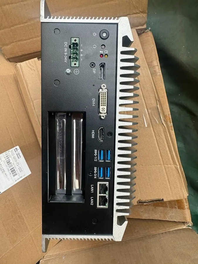 Промышленный компьютер Advantech ARK-3500 CPU:I5 2520M Inquiries Welcome