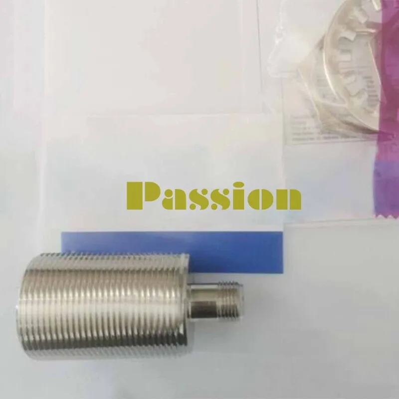 Датчик приближения E2E-X15B3DL30-M1 Proximity Sensor Switch