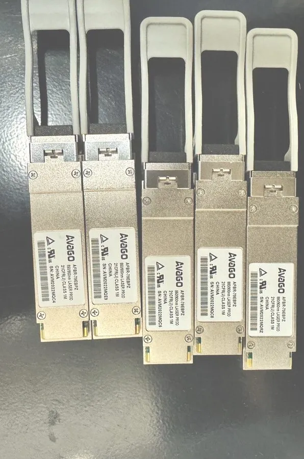 Трансивер Avago AFBR-79EBPZ 40G BiDi QSFP+ 850/900nm MMF Transceiver Modules