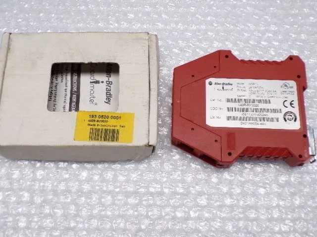 Реле безопасности MSR5T ALLEN BRADLEY 440R-B23020 GUARD MASTER MONITORING SAFETY