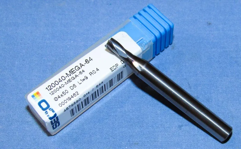 Режущий инструмент Seco 32962 Carbide Corner Radius End Mill 4mm 3FL MEGA-64 0.5