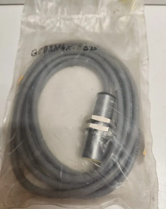 Датчик приближения Turck BI5-G18-AN6X 10-30 V DC Inductive Proximity Sensor