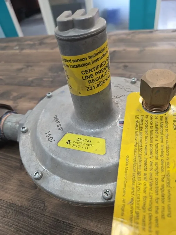 Трубопроводная арматура Maxitrol 325-7AL-210D Gas Pressure Regulator
