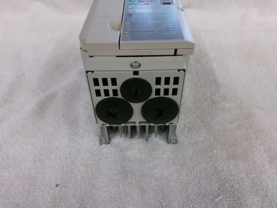 Частотный преобразователь Yaskawa V1000 CIMR-VU4A0009FAA Rev C AC Drive AC3PH 38