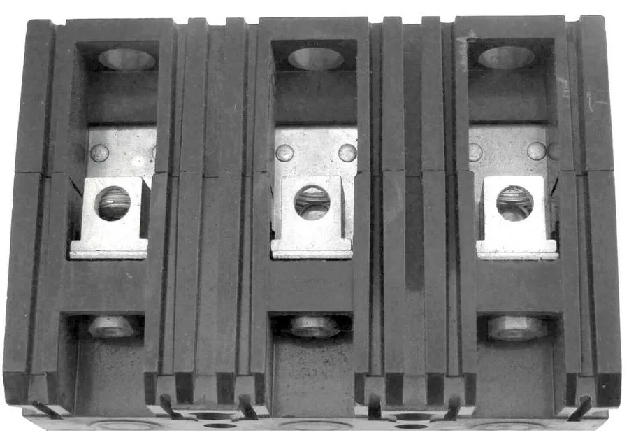 Автоматический выключатель SQUARE D THERMAL MAGNETIC CIRCUIT BREAKER FAL34020 20