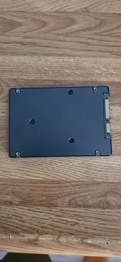 SSD-накопитель SAMSUNG PM851 256GB 2.5" SATA SSD MZ-7TE256D, Grade A+, SKU 11019 — фото лота 1