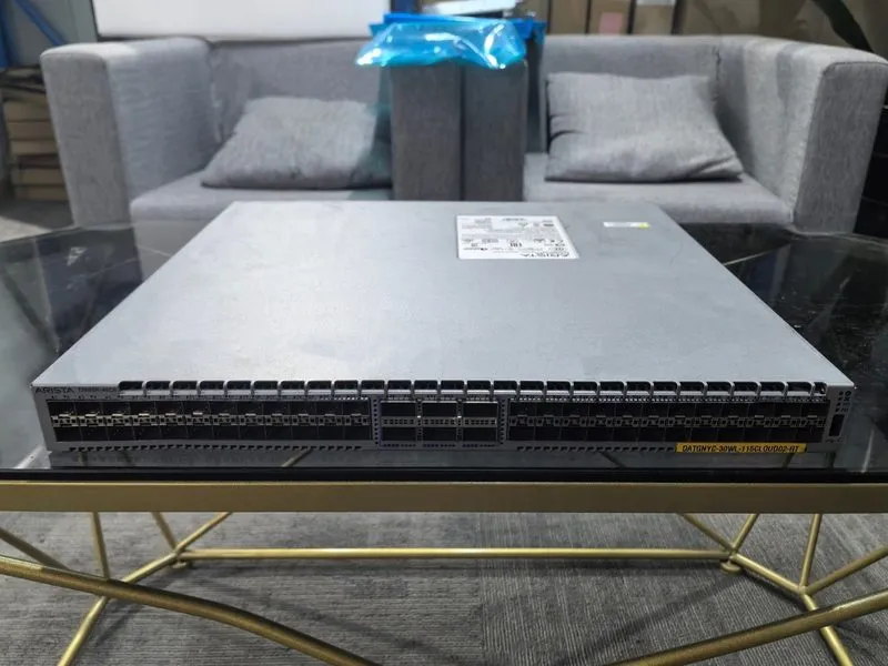 Коммутатор Arista DCS-7280SR-48C6-F 48x10GbE (SFP+) & 6x100GbE QSFP