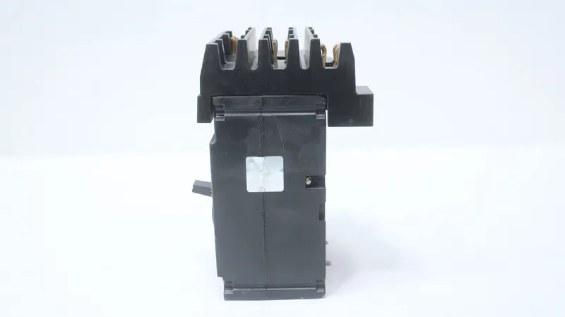 Автоматический выключатель Square D FC34070 70A 3P 480V I-Line Molded Case Circu