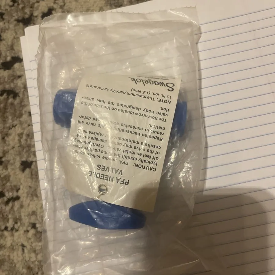 Клапан Swagelok PFA-4RPS6 PFA Needle Valve FNSP