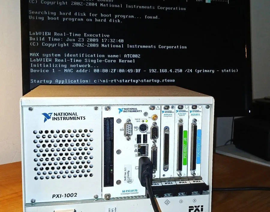 Шасси NI PXI-1002 chassis, 8175 CPU, 6713 AO, 6527 DIO, 6031E MIO — фото лота 3