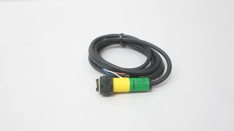 Фотоэлектрический датчик BANNER 10-30 VDC PHOTOELECTRIC SENSOR S18SN6L