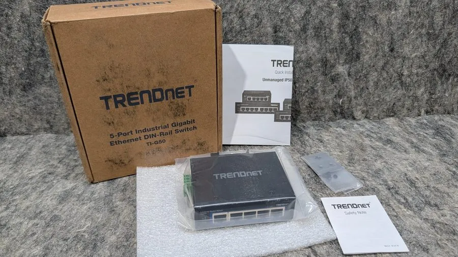 Коммутатор TRENDnet TI-G50 5-Port Hardened Industrial Gigabit DIN-Rail Switch 12