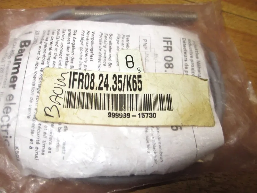Датчик приближения Baumer Electric IFR08.24.35/K65 Inductive Proximity Sensor Sw