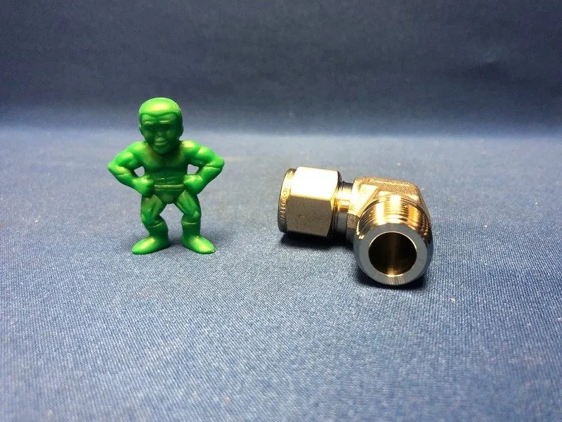 Фитинг Swagelok SS-810-2-8 Elbow Compression-to-NPT Fitting 1/2 in x 1/2 in SS