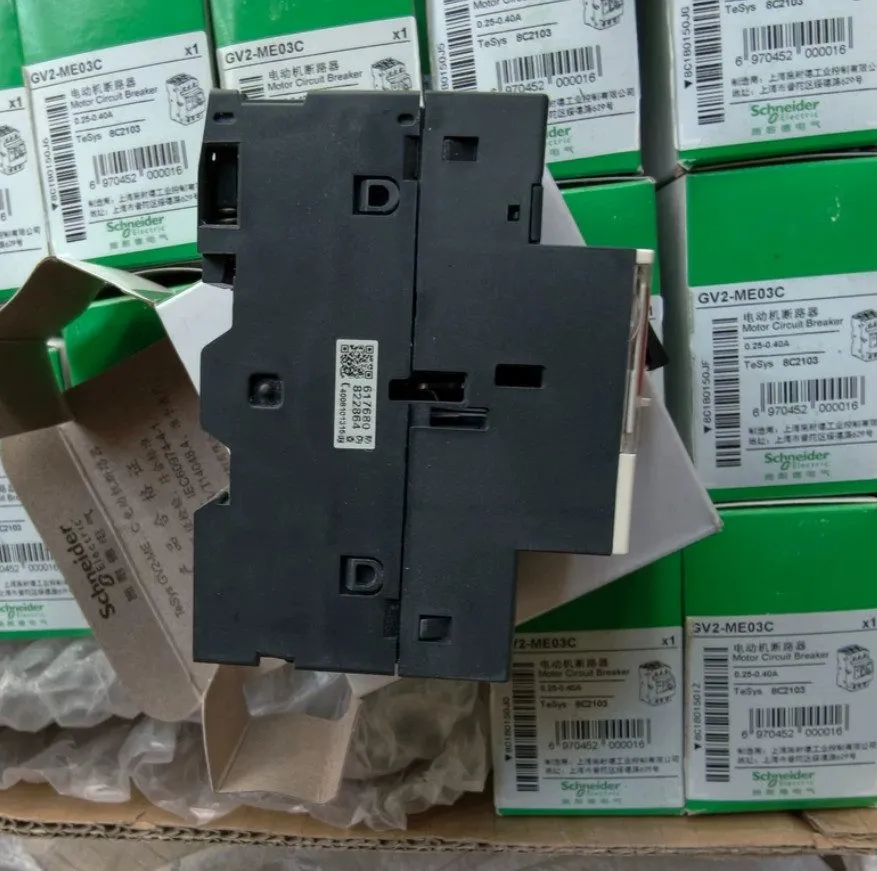 Автоматический выключатель Schneider GV2ME03C (0.25-0.4A) circuit breaker
