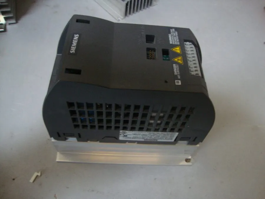 Частотный преобразователь Siemens Sinamics G110 CPM110 AIN 6SL3211-0AB15-5UA1 23