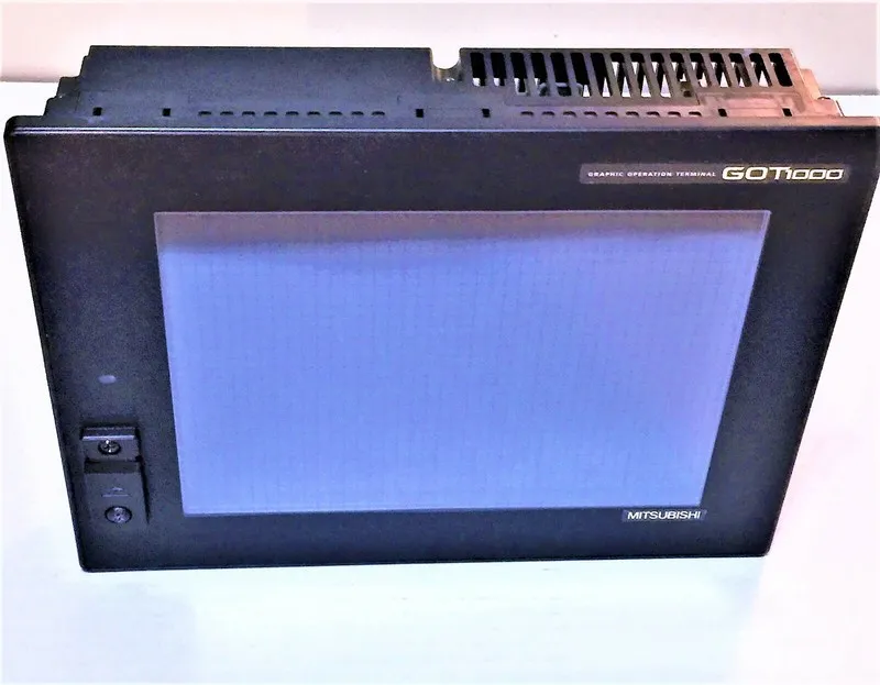 Панель оператора Mitsubishi GT1565-VTBA HMI Touch Panel