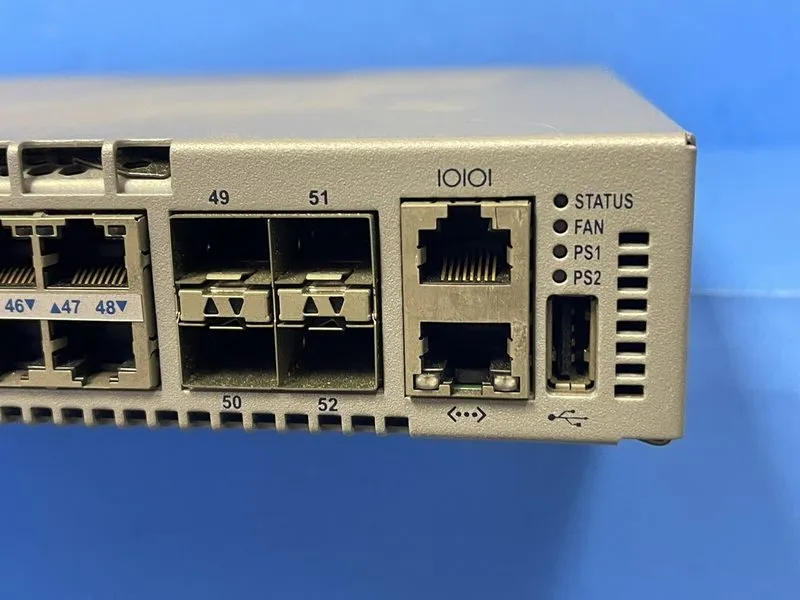 Коммутатор Arista DCS-7048T-A 48-Port 1GbE RJ-45 + 4x 10GB SFP+ Ethernet Switch — фото лота 3