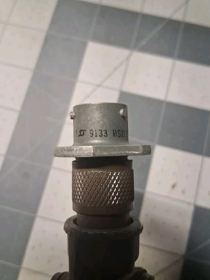 Разъём Amphenol MS3121E10-6S Connector Female 6-pin 50' Shield 4-conductor Style — фото лота 1
