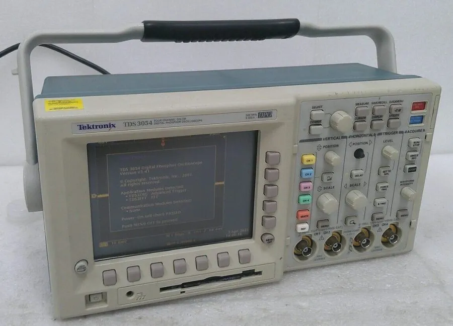 Осциллограф Tektronix TDS 3054 Four Channel Color Digital Phosphor Oscilloscope-