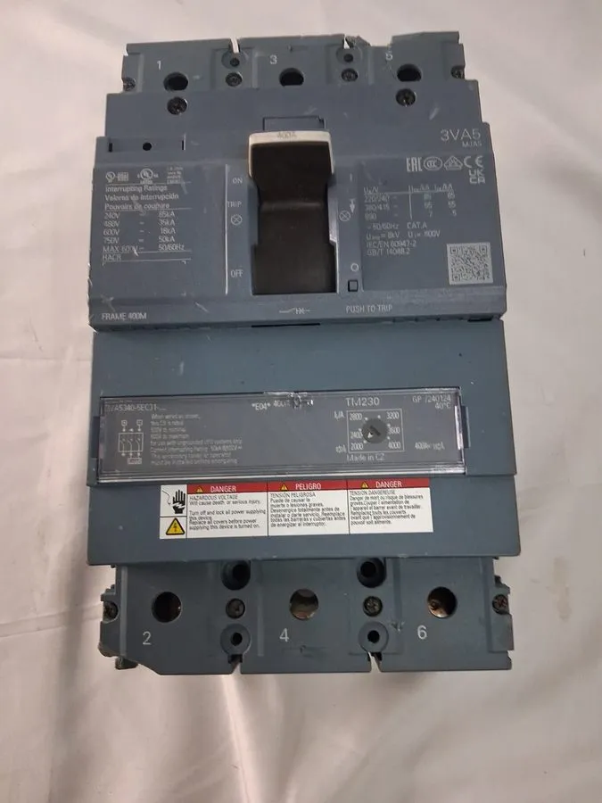 Автоматический выключатель Siemens 3VA5340-5EC31-0AA0 Bolt On Circuit Breaker 40