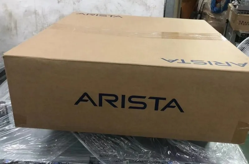 Коммутатор Arista DCS-7280SR-48C6-R 48x10GbE (SFP+) & 6x100GbE QSFP