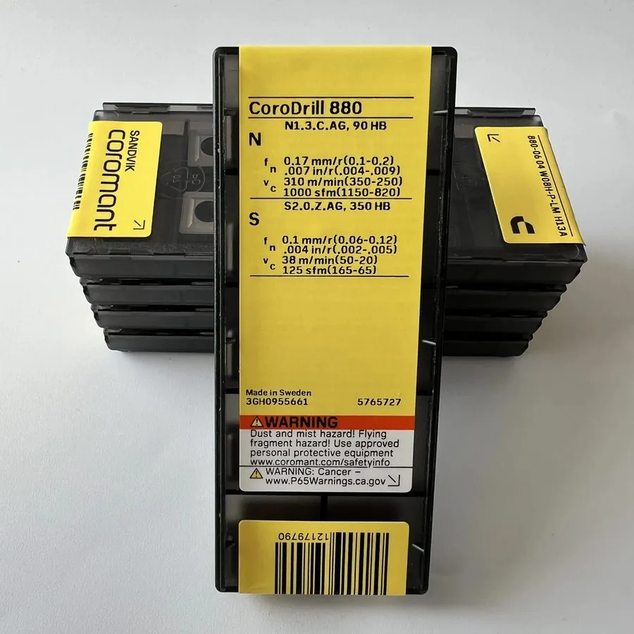 Режущий инструмент Sandvik / 880-0604W08H-P-LM H13A / carbide turning insert