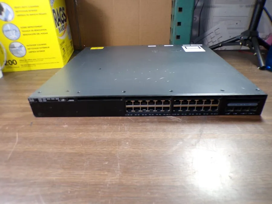 Коммутатор CISCO WS-C3650-24PD-S V01 SWITCH