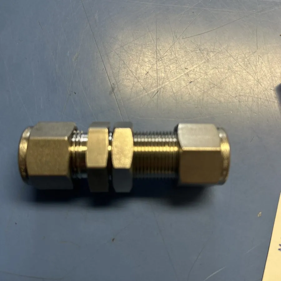 Фитинг Swagelok SS-810-61 Tube Fitting, Bulkhead Union, 1/2 in. Tube OD