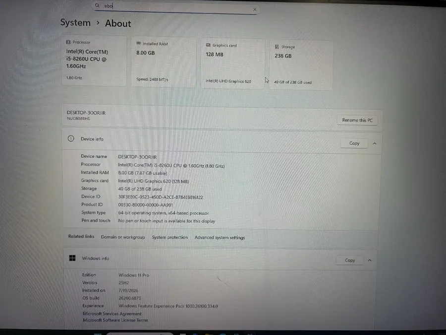 SSD-накопитель Intel NUC8i5BEHS Mini Desktop i5-8260U 1.6GHz 4GB 256GB NVMe 500G
