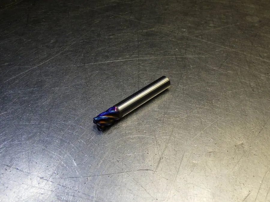 Режущий инструмент Nachi 1/4" 5 Flute Carbide Cr Endmill 1/4" Shank .06" R 41000