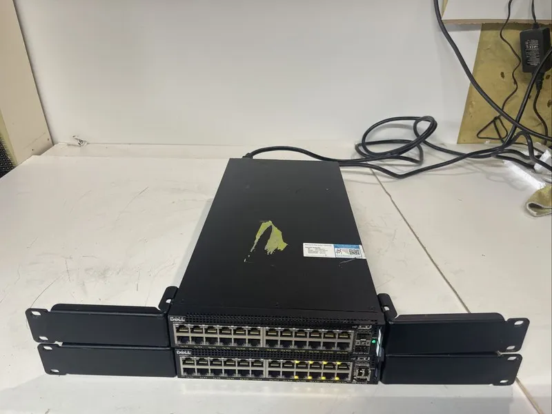 Коммутатор Dell X1026P 24-Port PoE+ Gigabit Managed Switch DP/N: 62MWJ