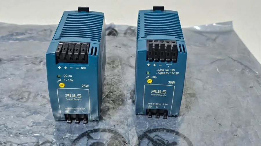 Блок питания Puls Ml30.102 Dc Power Supply, 100/240V Ac, 10/12V Dc, 30 W, 3 A, D