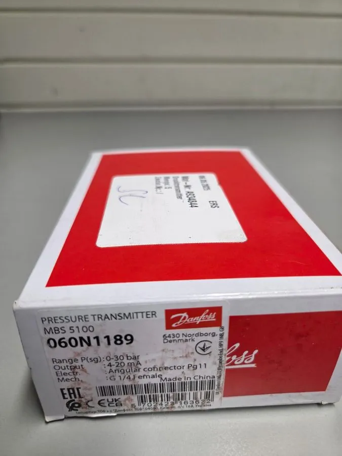 Датчик давления Danfoss 060N1189 Pressure Transmitter MBS 5100