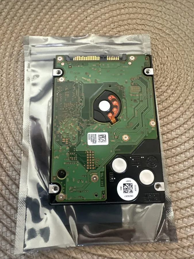 Жёсткий диск NewVTHDD DELL 1.8TB SAS 2.5" 12Gbps 10K RPM HDD HUC101818CS4204 0VT