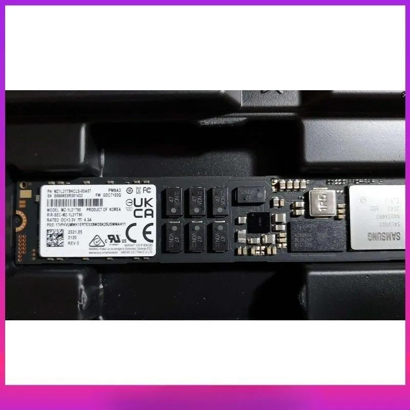 SSD-накопитель Samsung PM9A3 1.92TB M.2 SSD 22110 NVME PCIe 4.0 X4 MZ1L21T9HCLS-