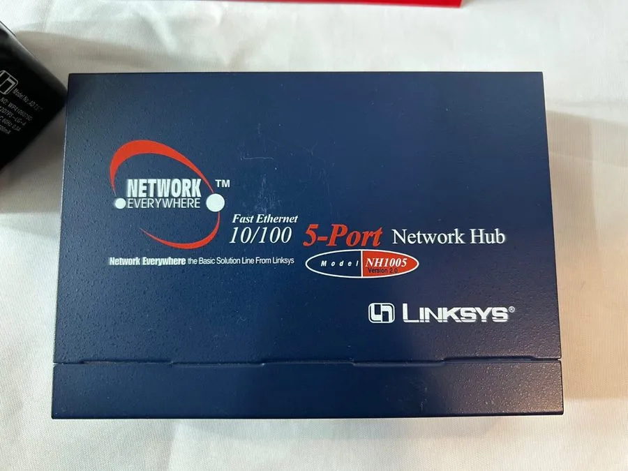 Коммутатор Linksys Network Everywhere NH1005 V2 Fast Ethernet 5 Port Hub