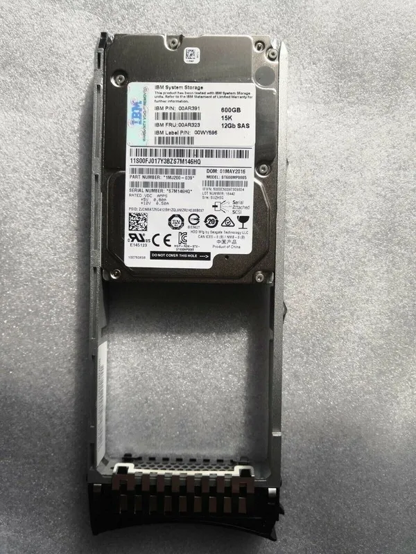 Жёсткий диск IBM 00AR323 2.5" 600GB 15K SAS 12Gbs HDD 00AR391 Storwize V7000 Gen