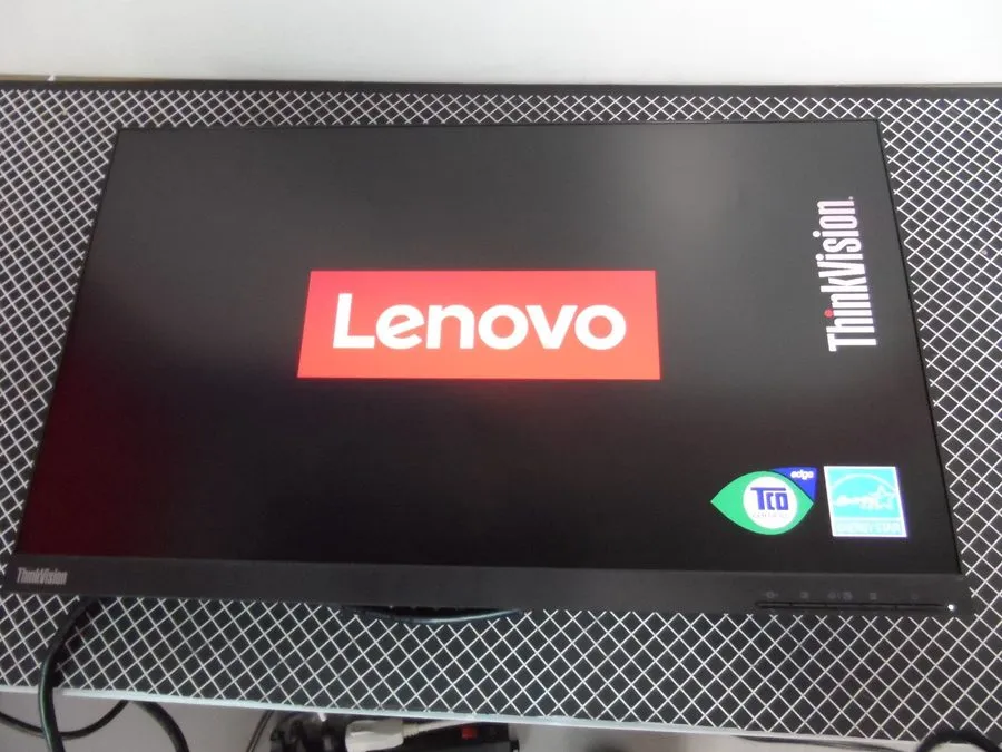Монитор Lenovo ThinkVision E24-20 23.8" IPS LED Monitor including stand + box
