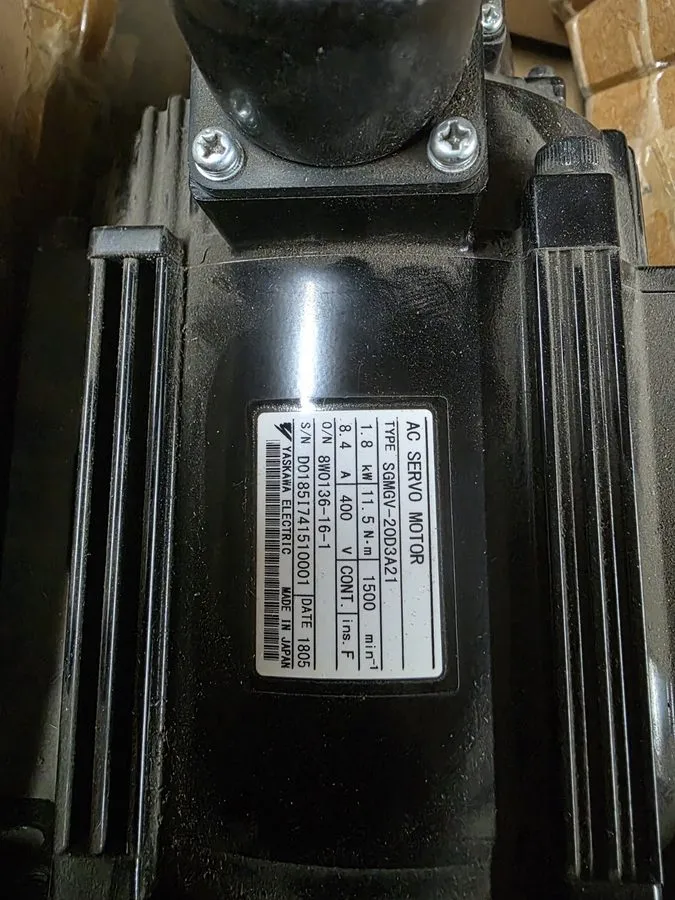 Серводвигатель YASKAWA ELECTRIC Servo Motor SGMGV-20D3A21
