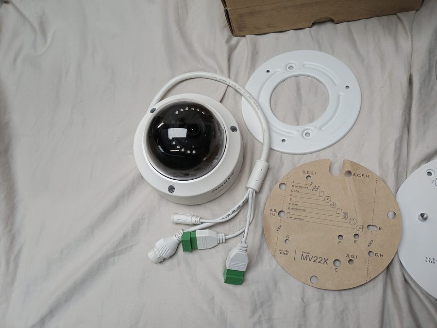 Фото лота DS-2CD2742FWD-IZS от продавца №33947