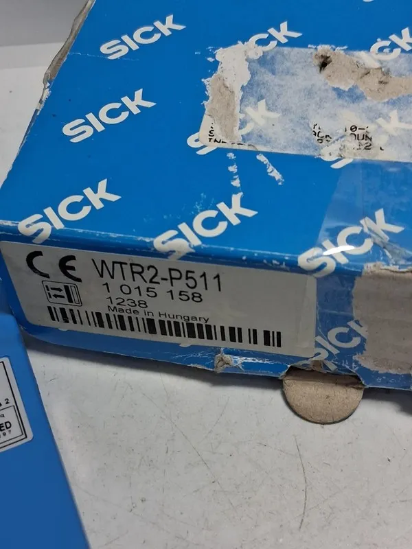Фотоэлектрический датчик Sick Photoelectric Sensor WTR2-P511 / 015 158