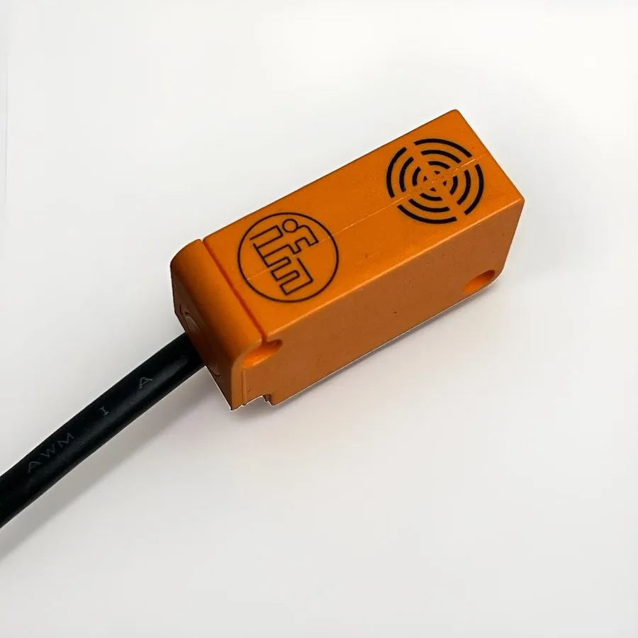 Датчик приближения IFM IS5001 Inductive Proximity Sensor IS-3002-BPKG, PNP-NO, 3