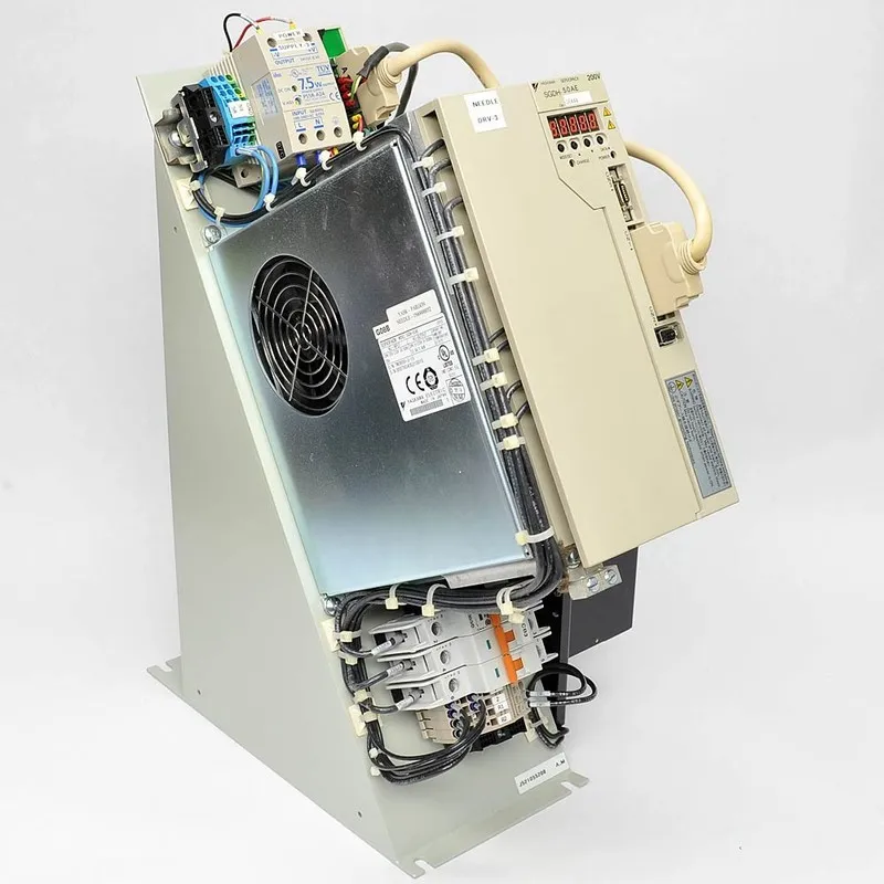 Сервопривод Yaskawa SGDH-50AE Servopack AC Drive 5kW 200-230V FAST