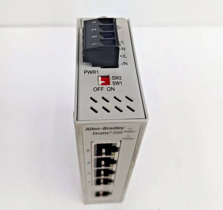 Коммутатор Allen Bradley Straxix 2000 1783-US5T Ethernet Managed Switch
