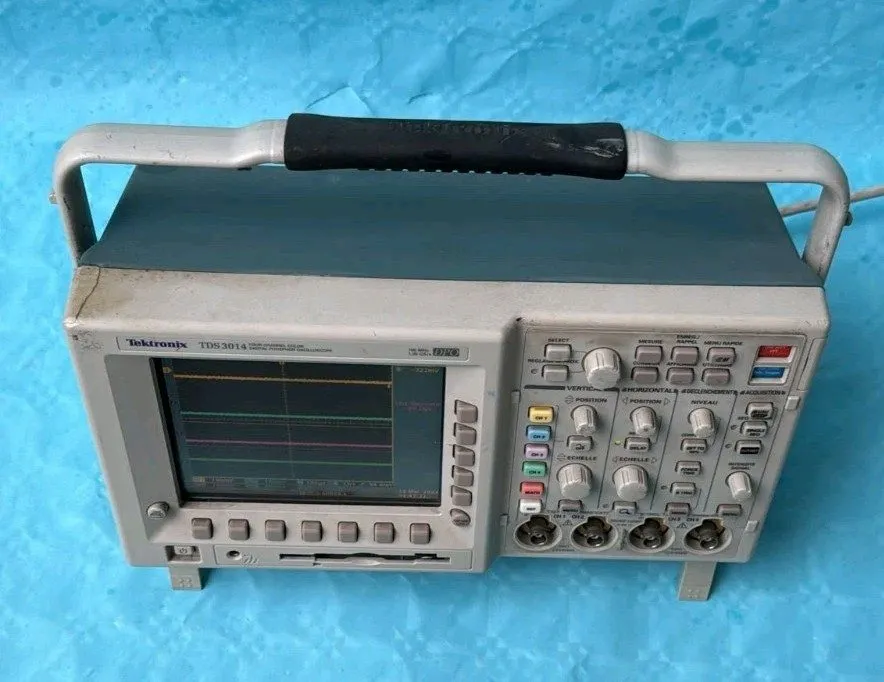 Осциллограф Tektronix TDS3014 100MHz 1.25GS/s 4CH Color Digital Phosphor Oscillo