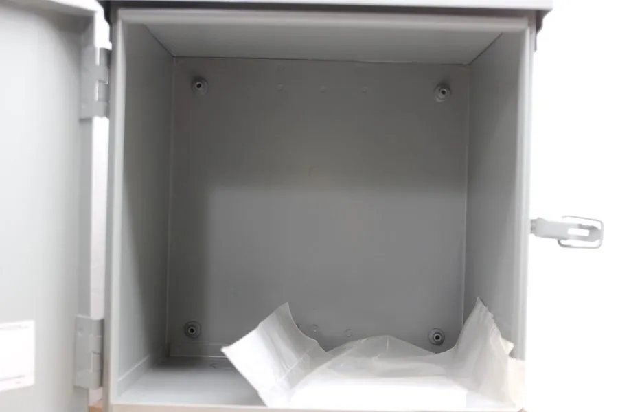 Монтажный шкаф 12x12x10 Nvent Hoffman A12R1210HCR Enclosure and Interior Panel