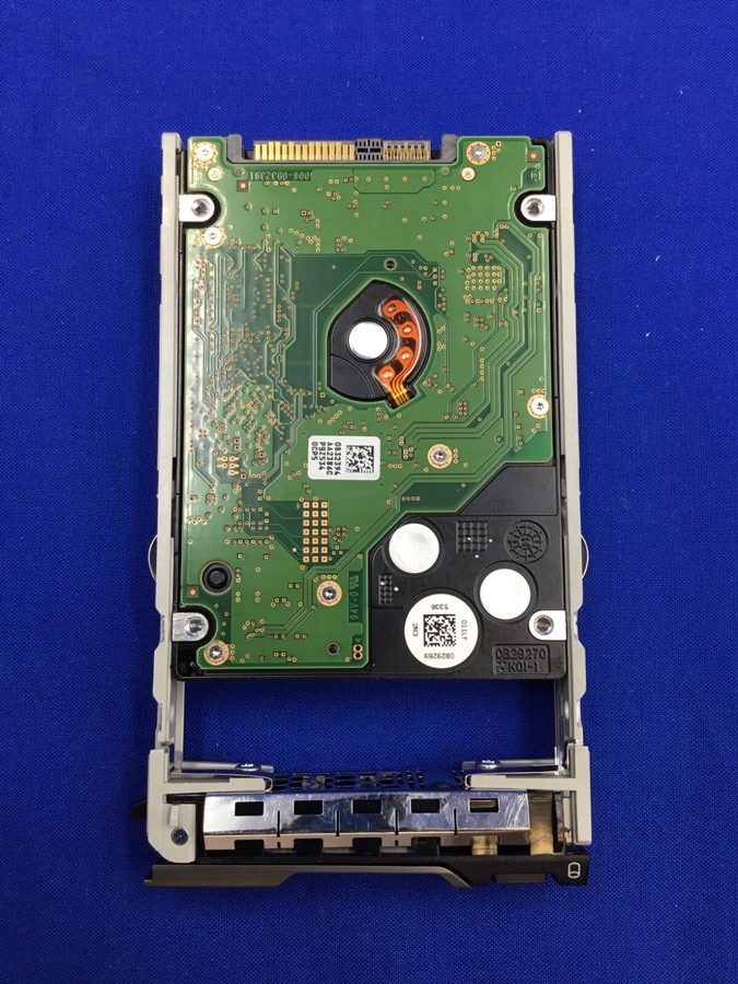 Жёсткий диск Dell 9XNF6 09XNF6 HUC101812CSS204 1.2TB 12G 10K SFF 2.5" SAS HDD HA